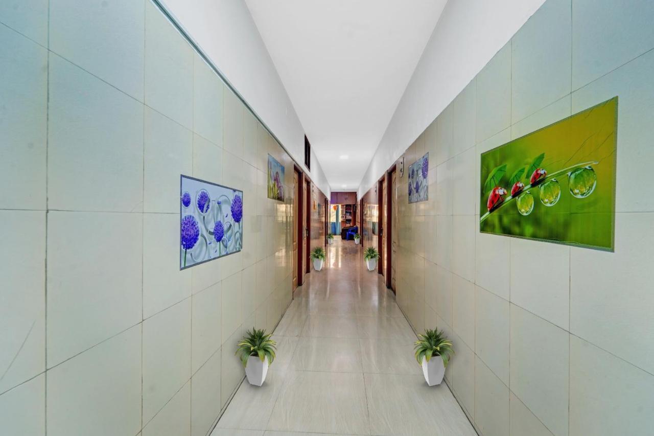 Spot On New Golden Star Guest House Near Thirumangalam Metro Station เชนไน ภายนอก รูปภาพ